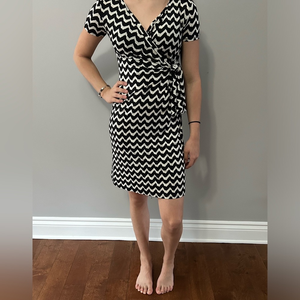 Femme de Carrière faux wrap dress S